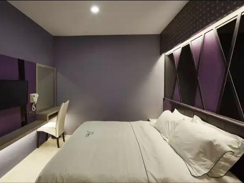 Dream Luxury Hotel Muar Bagian luar foto