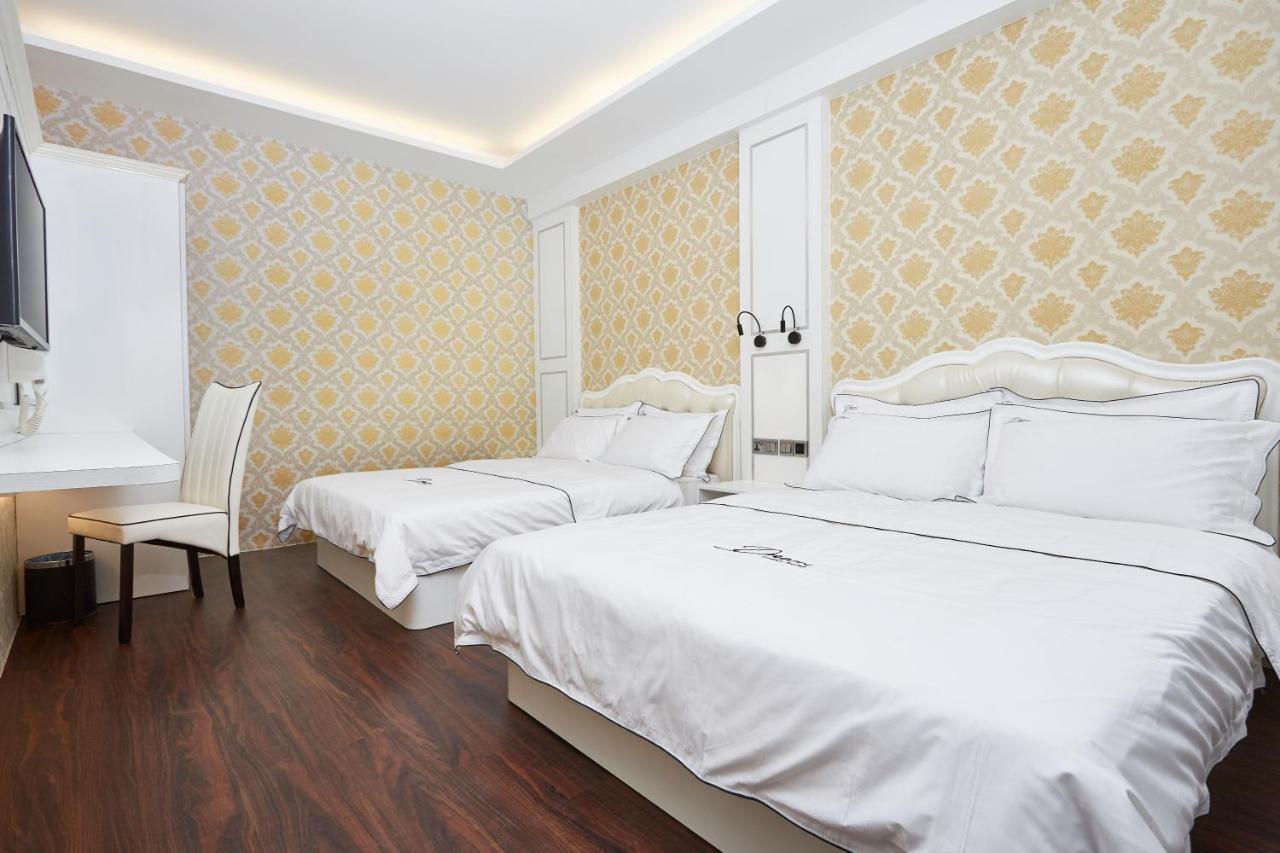 Dream Luxury Hotel Muar Bagian luar foto