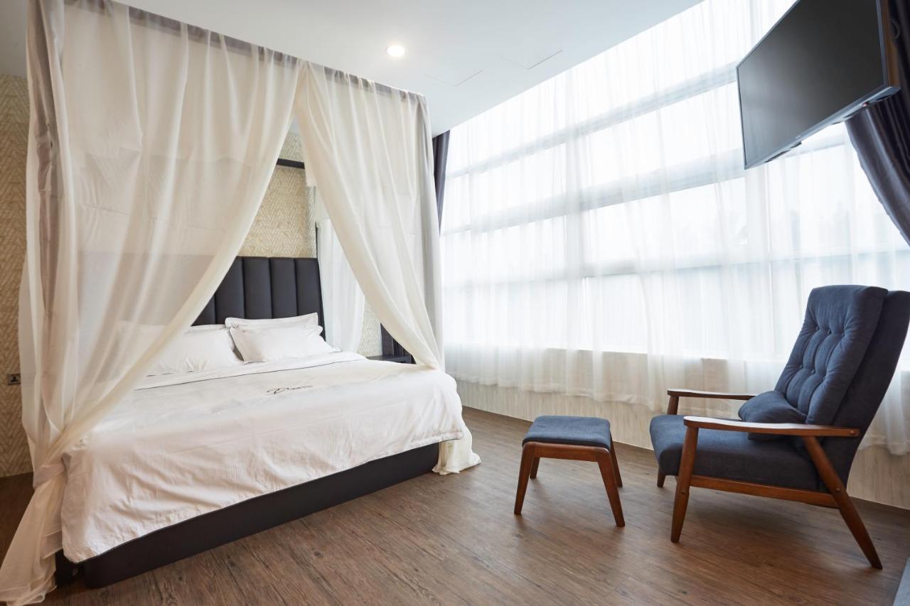 Dream Luxury Hotel Muar Bagian luar foto