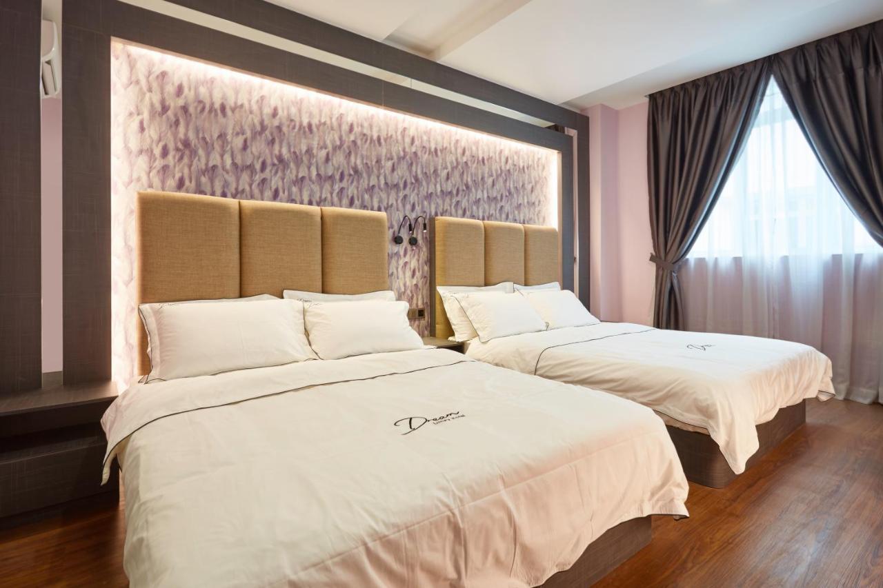 Dream Luxury Hotel Muar Bagian luar foto