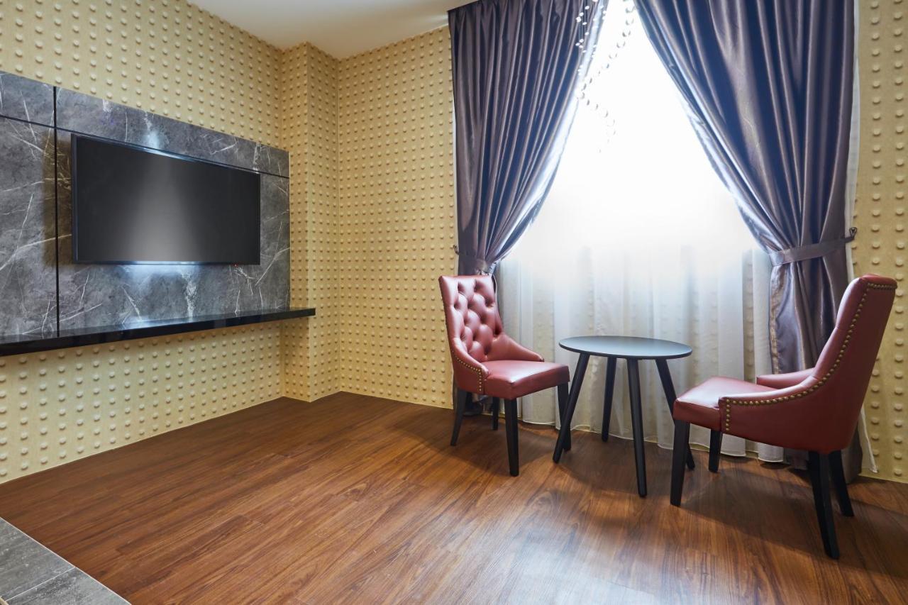 Dream Luxury Hotel Muar Bagian luar foto