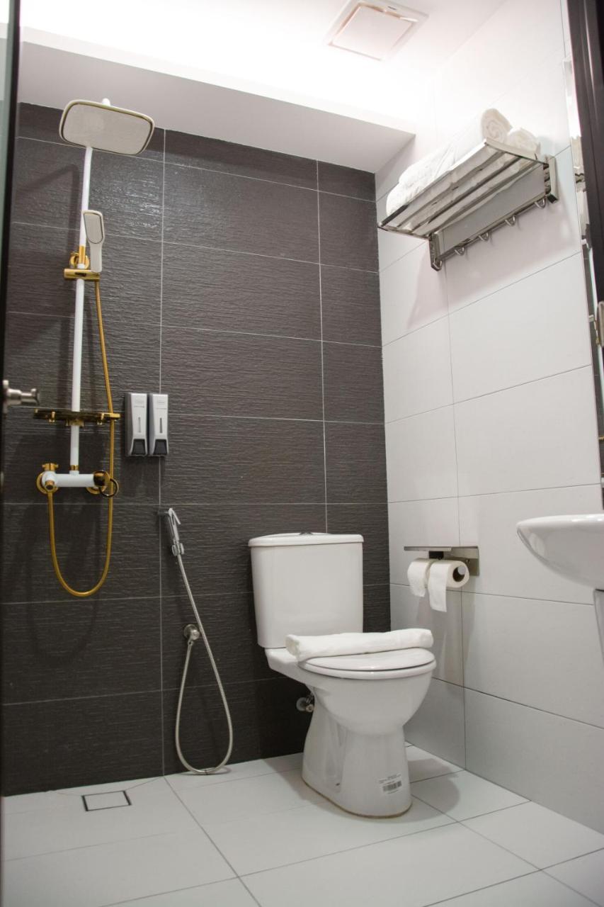 Dream Luxury Hotel Muar Bagian luar foto