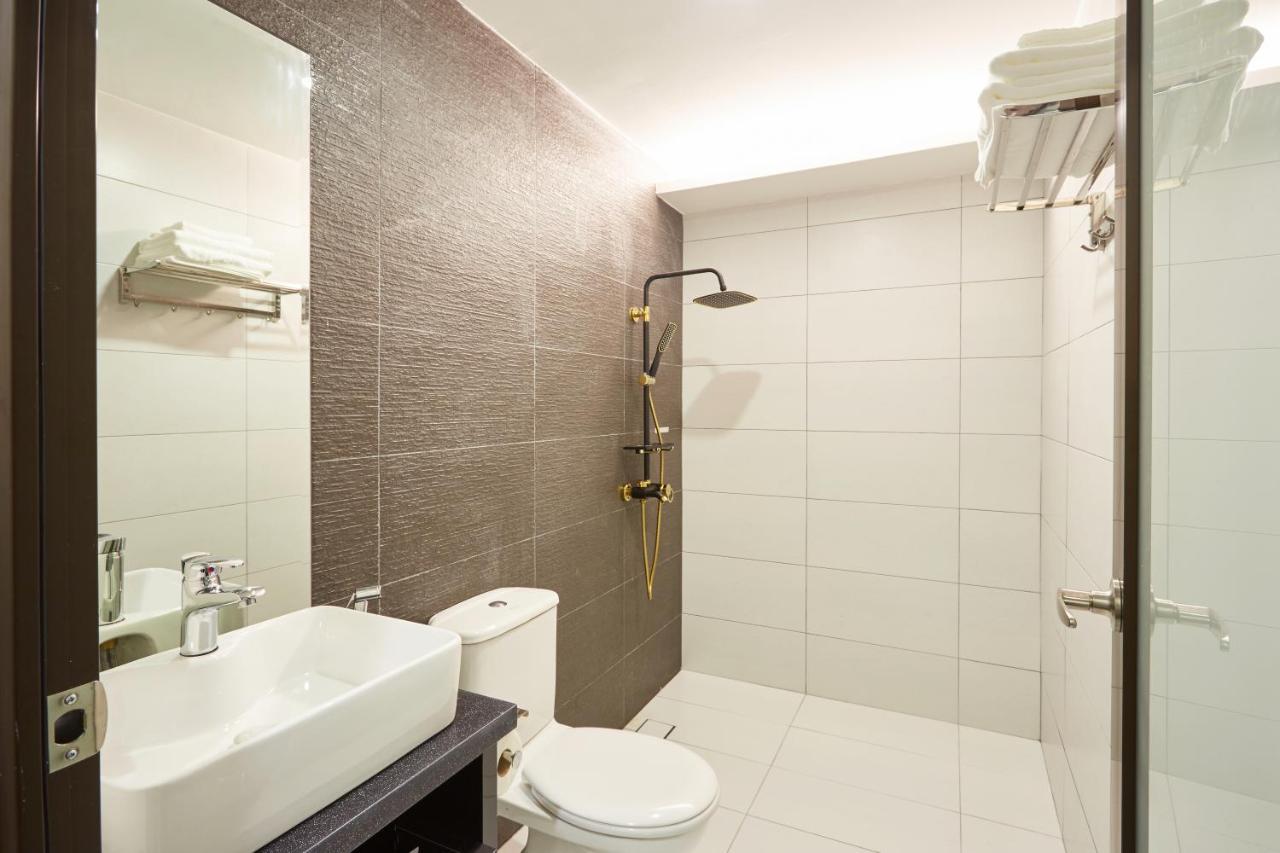 Dream Luxury Hotel Muar Bagian luar foto